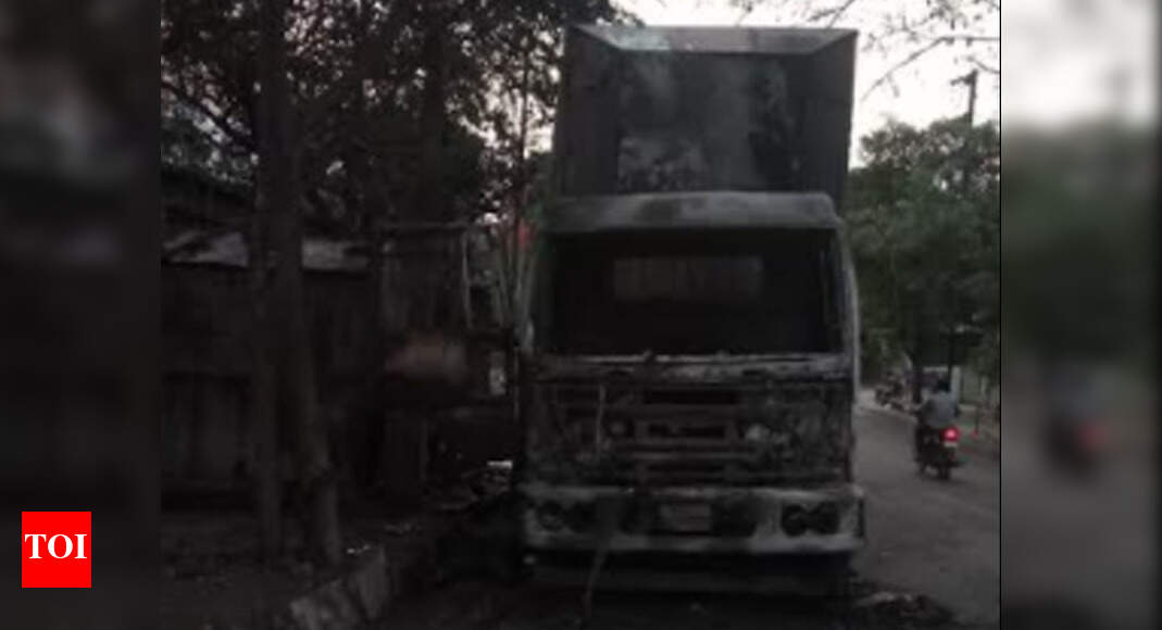Two burnt alive as truck catches fire in Telangana | Hyderabad News ...