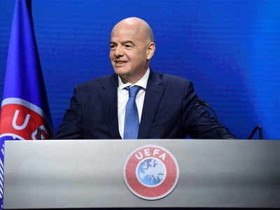 Gianni Infantino urges restraint in punishing Super League clubs