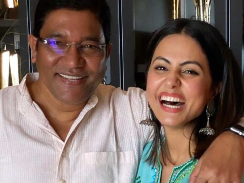 Hina Khan Shares Fond Memories With Her Late Father Through These Photos Says My Dear Daddy