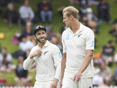 Kane Williamson and Kyle Jamieson (AP Photo)