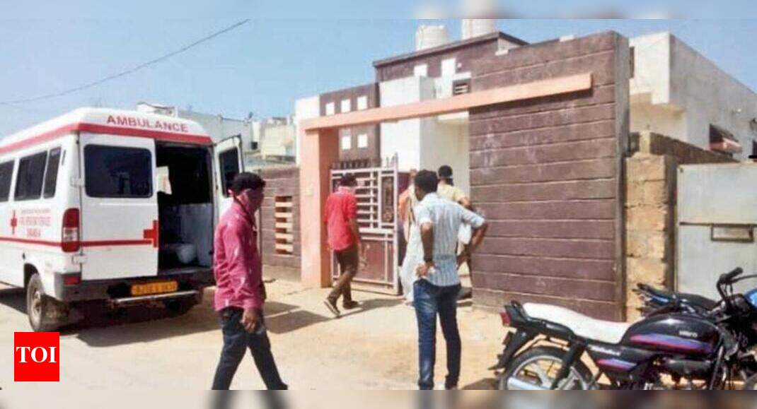 60-yr-old succumbs to Covid; wife, 2 sons commit suicide | Rajkot News - Vimarsana News