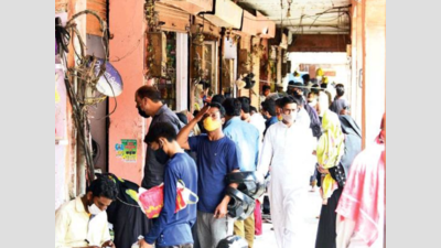 Mad scramble in Jaipur markets ahead of lockdown