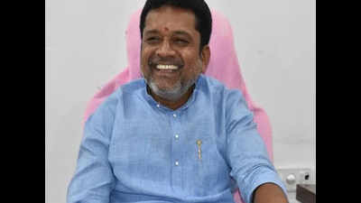Land grabbing case: Telangana minister Eatala Rajender's close associate held in Andhra Pradesh