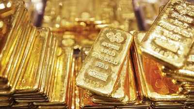 Customs foil bid to smuggle gold worth Rs 50 lakh