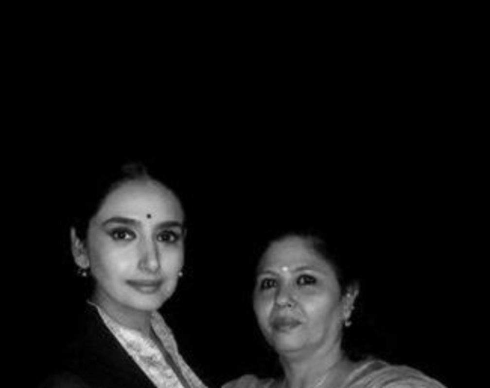 
Mother's Day special chat with Ragini Dwivedi and her mother Rohini

