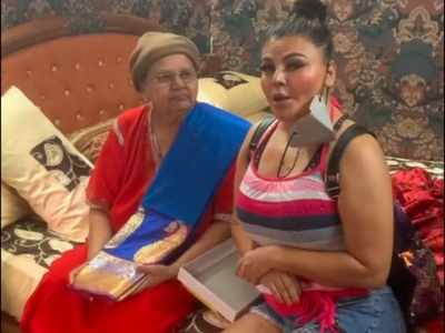 Rakhi Sawant gifts her mom a beautiful silk saree on Mother's day; asks fans not to wish their mothers online but personally