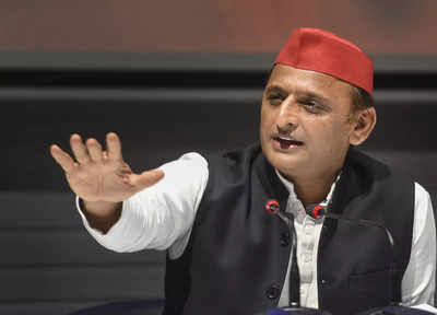 Admit your incompetence and quit: Akhilesh to Adityanath