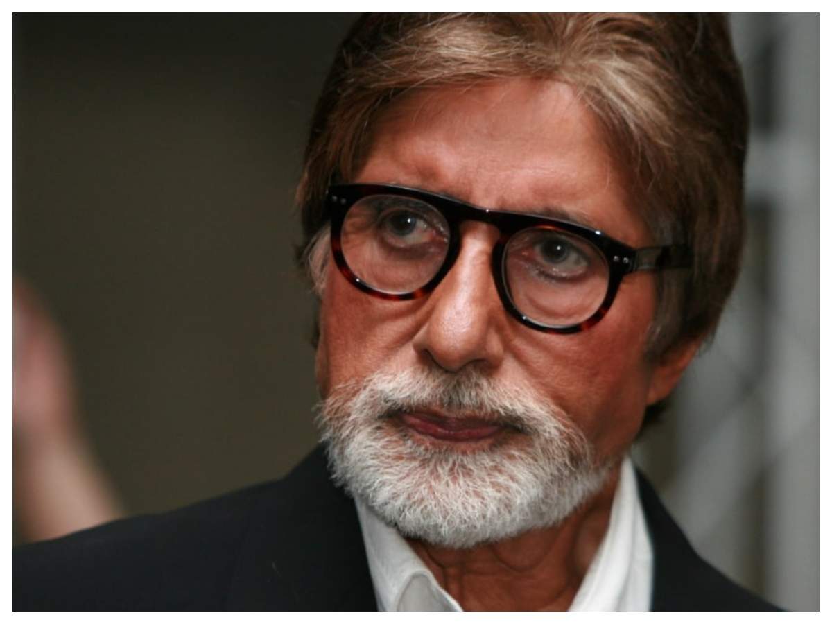 ¡Órale! 27+  Raras razones para el Amitabh Bachchan? अमिताभ बच्चन, pronounced əmɪˈtaːbʱ ˈbətːʃən, born amitabh harivansh bachchan on 11 october 1942), is an indian .