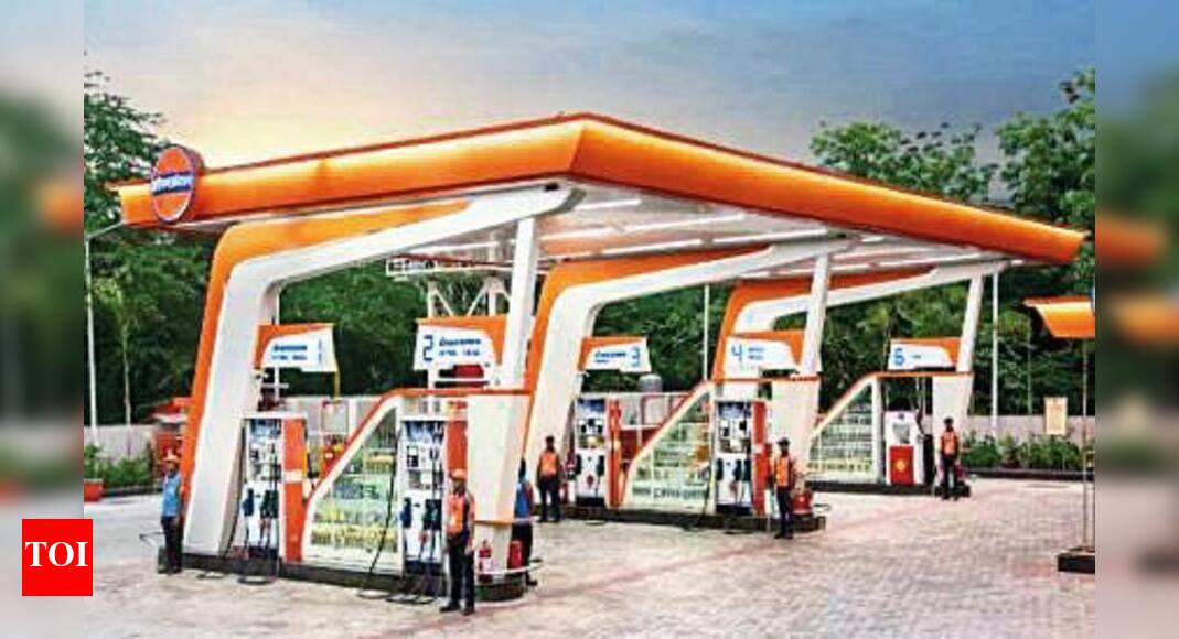 Maharashtra ‘Give vax priority to petrol pump staff’ Mumbai News