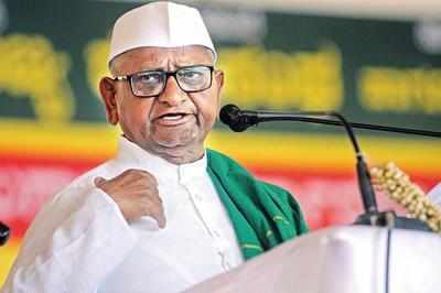 Anna Hazare ill health