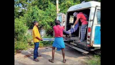 Kerala: Cases registered for violating burial protocol
