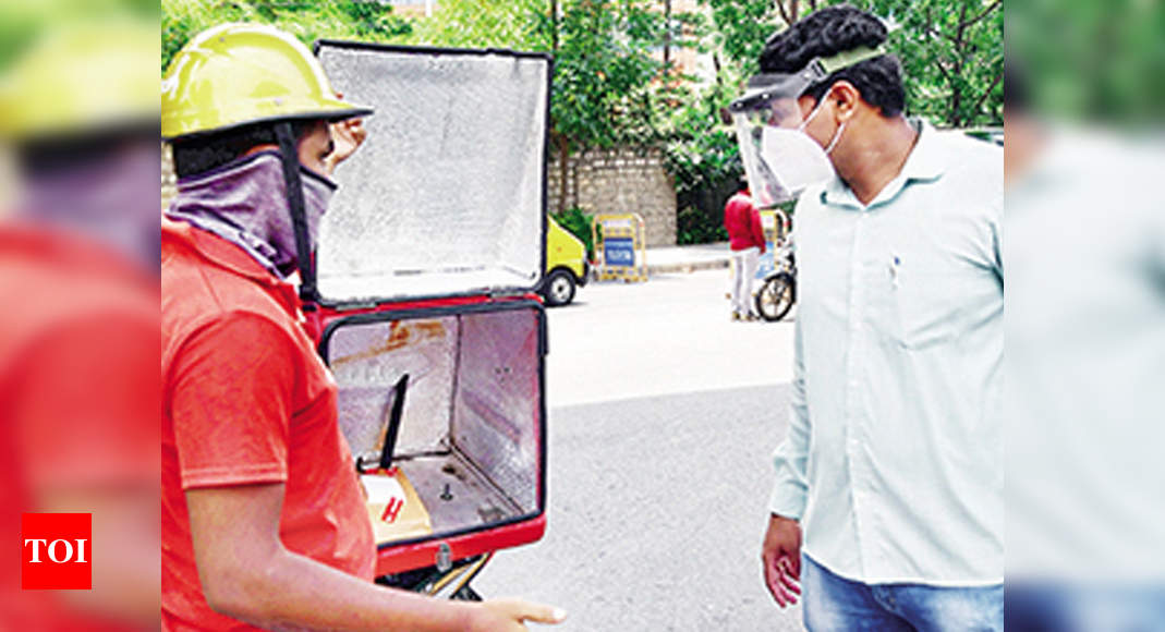 K'taka cops let people use vehicles to buy essentials
