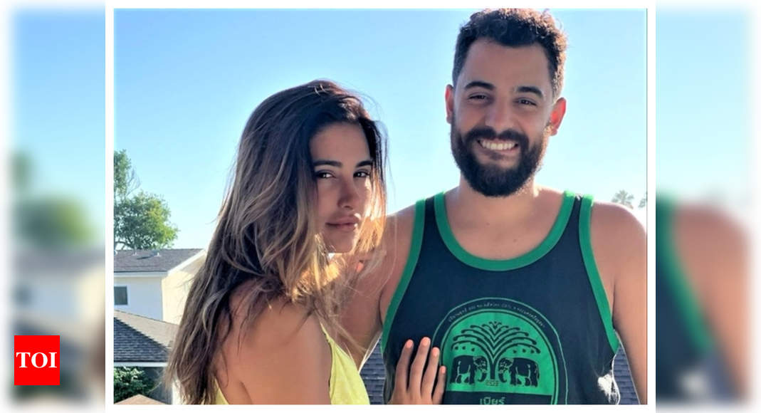 Nargis Fakhri's beau Justin cooks for her