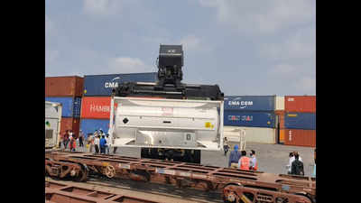 Bengaluru: First oxygen train brings 120 tonnes