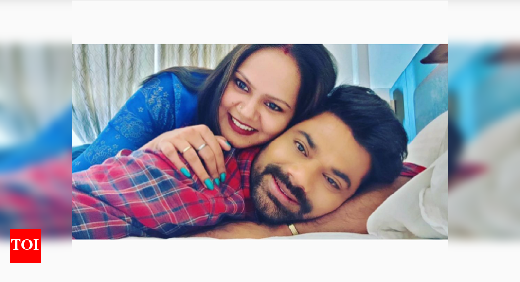 Dev Singh celebrates his third marriage anniversary; shares an adorable ...