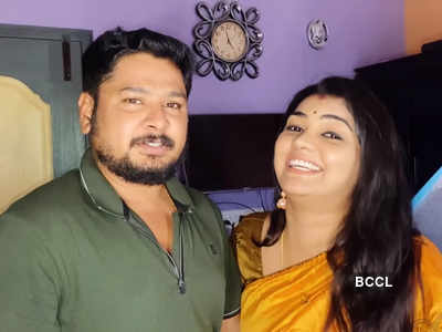 Watch: Here’s how Shamili Sukumar reveals pregnancy to husband Rajkumar