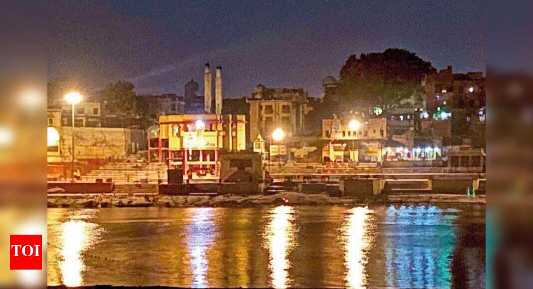 Bodies spotted in river Ganga, trigger panic across Ghazipur villages | Varanasi News - Vimarsana News