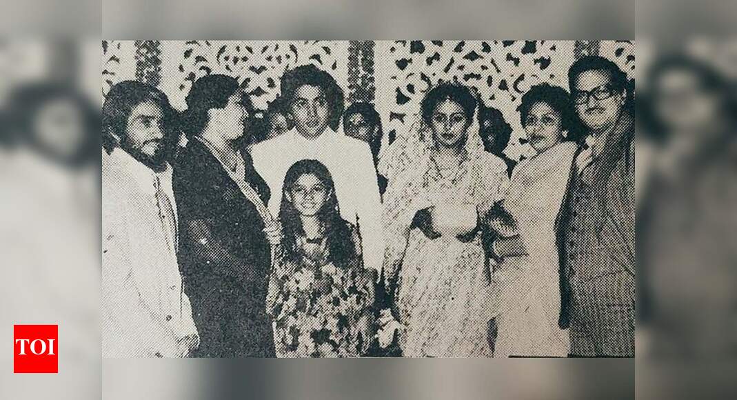 Raveena shares an old pic of Rishi-Neetu