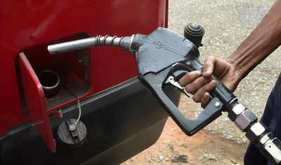Fuel prices rise for third day, closing on Rs 100/litre in Mumbai