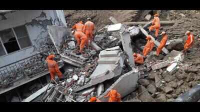 Cloudburst hits Devprayag, sweeps away buildings, bridges, damages ...