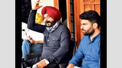 Punjab: Four more ministers back CM, ask Cong to suspend Navjot Singh Sidhu if not expel him