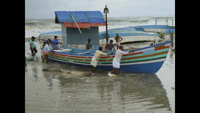 Cyclone Tauktae intensifies, set to cross Gujarat coast by Tuesday