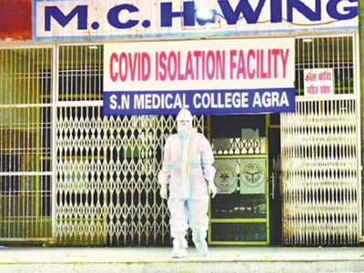 Staff crunch: Doctors turn technicians to operate ventilators, BiPAP and HFNC at SNMC in Agra