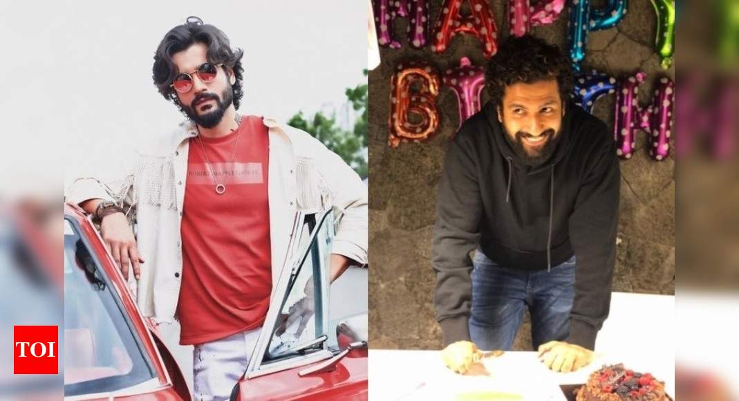 Here’s the first glimpse of Vicky Kaushal from his birthday celebration as brother Sunny Kaushal shares a candid pic – Times of India