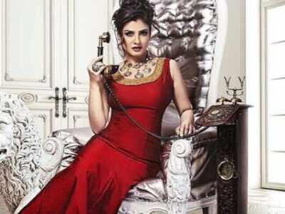 raveena tandon red dress Raveena Tandon in a simple red kurta set!