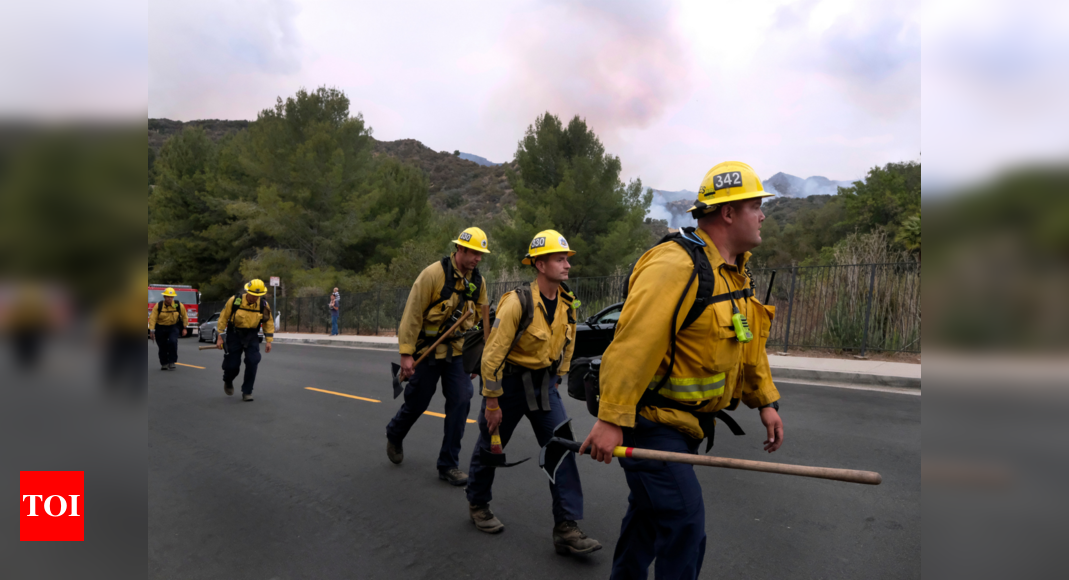 Police: Two arson suspects detained in Los Angeles wildfire