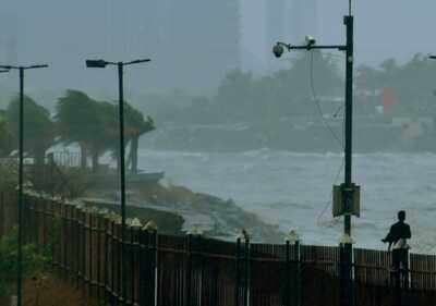 Cyclone Tauktae: Strong winds at 114 kmph strike Mumbai | Mumbai News ...