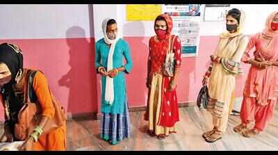 Delhi: Hit hard by Covid, transgenders find succour