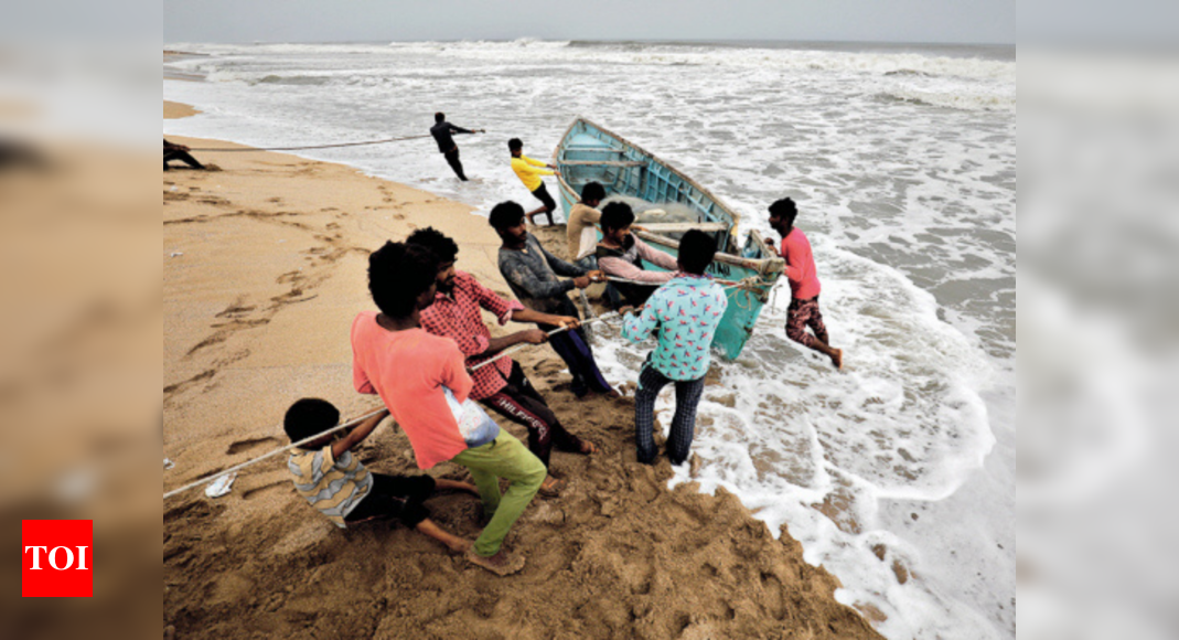 Cyclone Tauktae pummels Gujarat; massive destruction in coastal ...