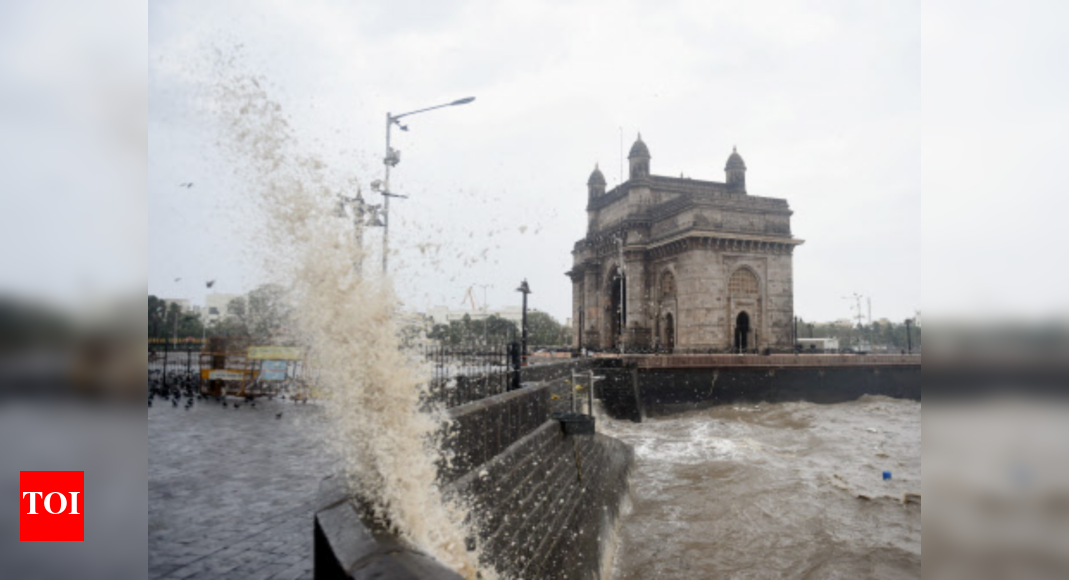 Maharashtra: Cyclone kills five in Thane and Palghar districts | Thane ...