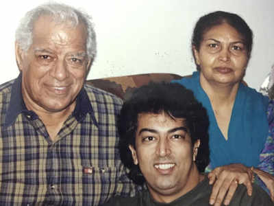Vindu Dara Singh misses his late mother on her birth anniversary; says, 'Love your parents as you never know when they will be gone'