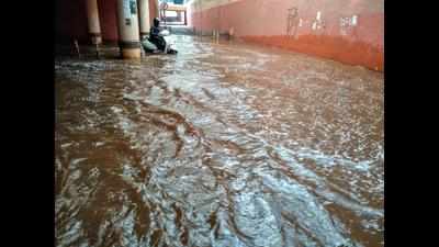 Inundated subway makes access to GMC tricky