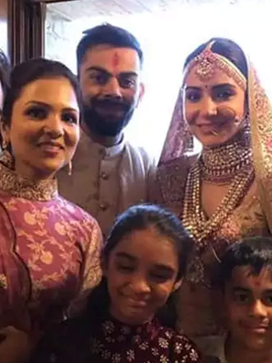 Anushka Sharma-Virat Kohli's family photos