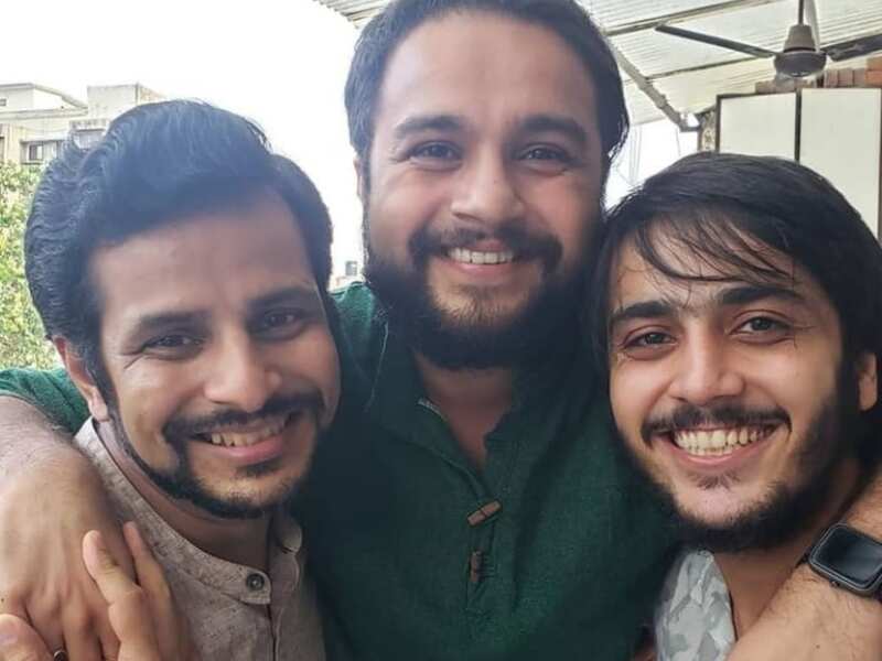 Photo! Ojas Rawal, Hardik Sangani, and Kuldeep Gor spotted together