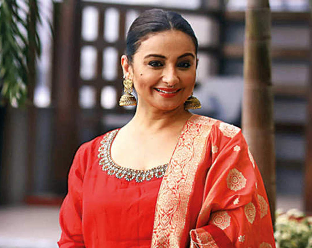 
Divya Dutta feels raging Cyclone Tauktae and COVID-19 crisis have brought out the best in everyone
