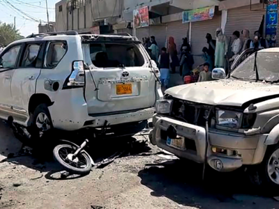 Bomb targeting Islamist leader's car kills six in Pakistan