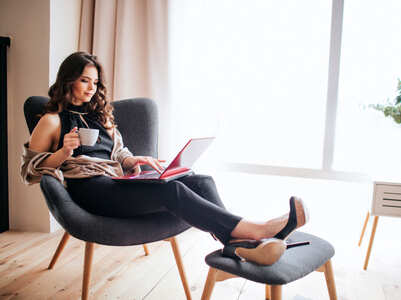 Styling tips for above- the-keyboard dressing