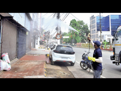A PMC worker sanitizes a locality in Patna on Saturday 82873523