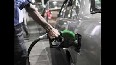 Petrol crosses Rs 100 a litre in six Vidarbha districts