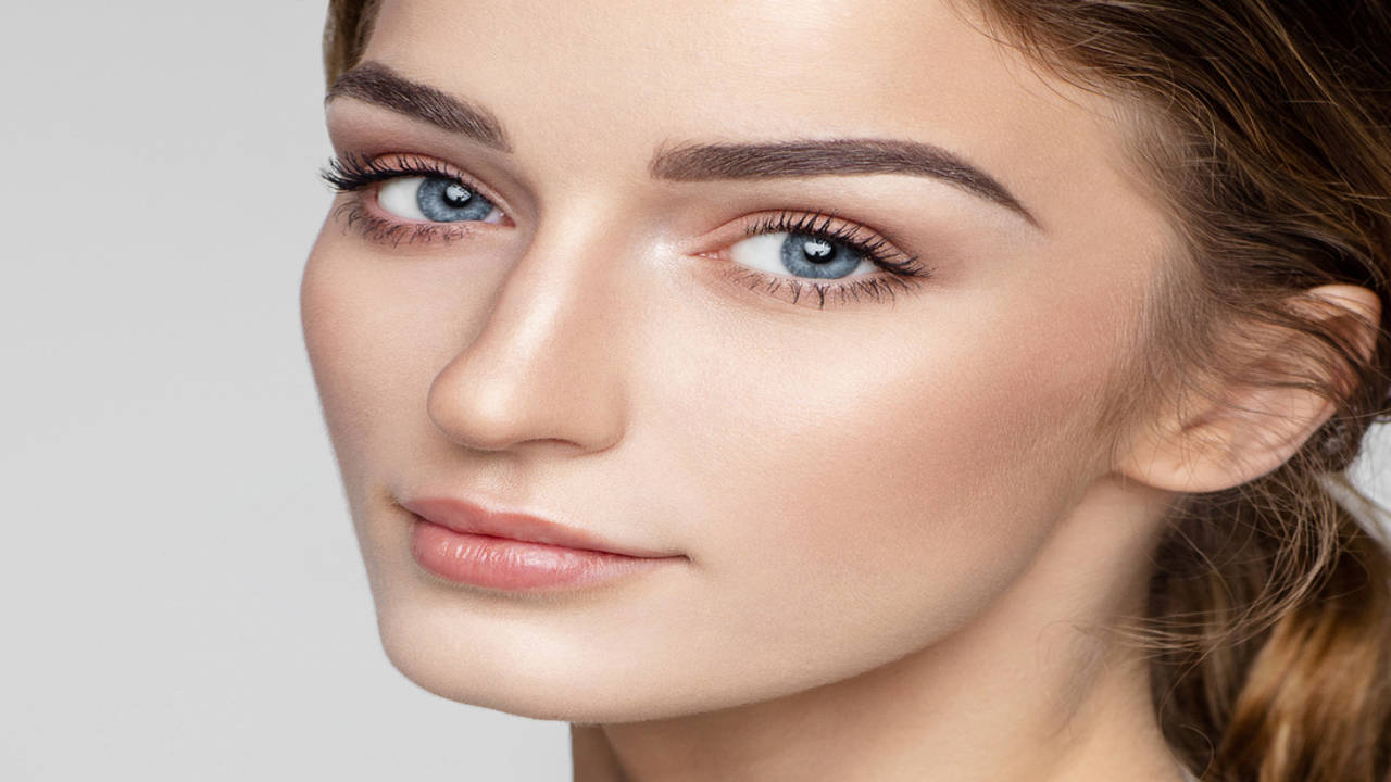 10 Simple & Easy Steps For Perfect Eyebrow Threading At Home