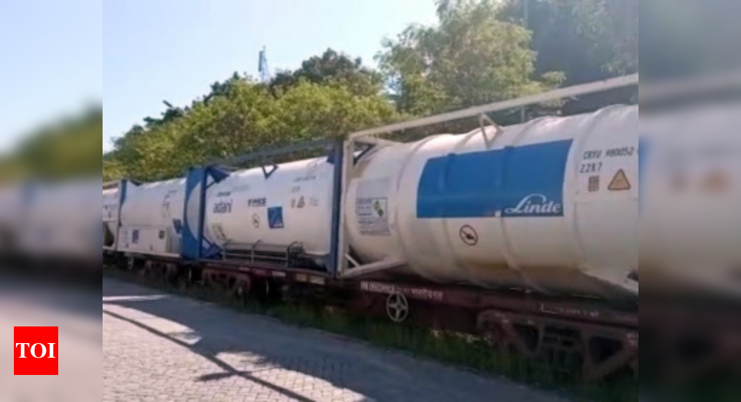 Tenth Oxygen Express reaches Bengaluru