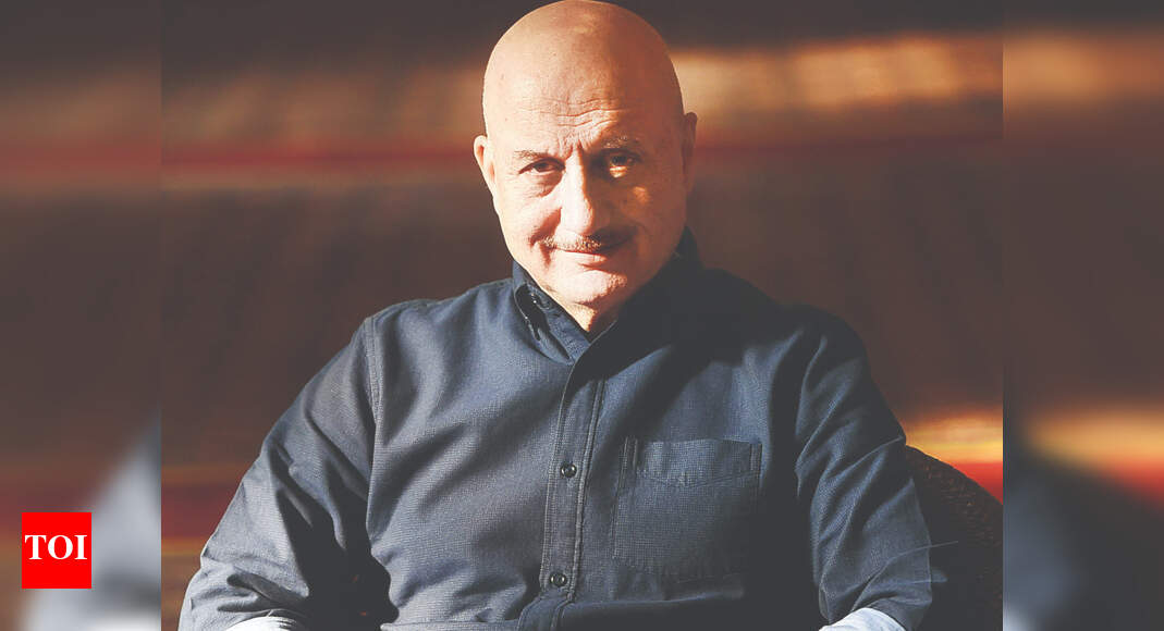 Anupam Kher opens up on 'Saaransh' remake