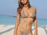 Elizabeth Hurley flaunts her toned body, enjoys her beach vacation