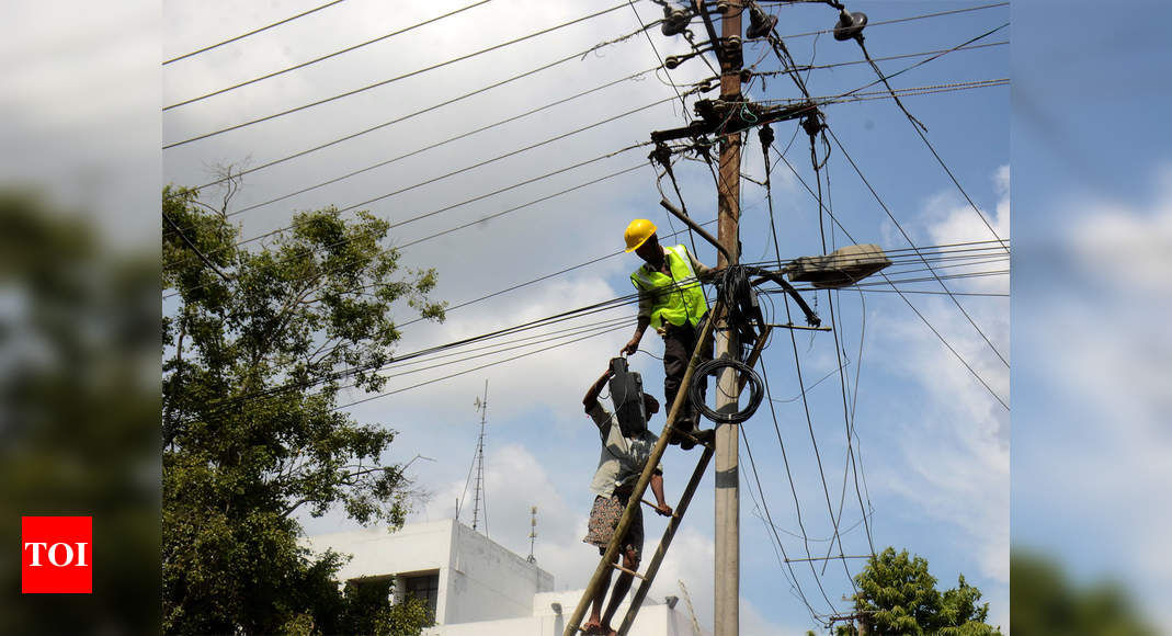 Power firms prepare for worst, hope for best in Kolkata