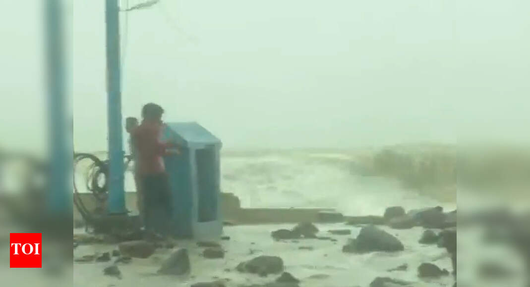 Yaas Cyclone landfall process began at 9am between Dhamra and Balasore in Odisha, says IMD chief | Bhubaneswar News - Vimarsana News