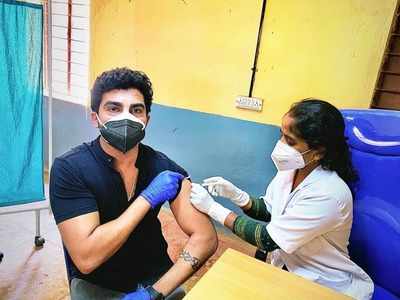 Mangala Gowri Maduve actor Gagan Chinappa gets first COVID-19 vaccination shot